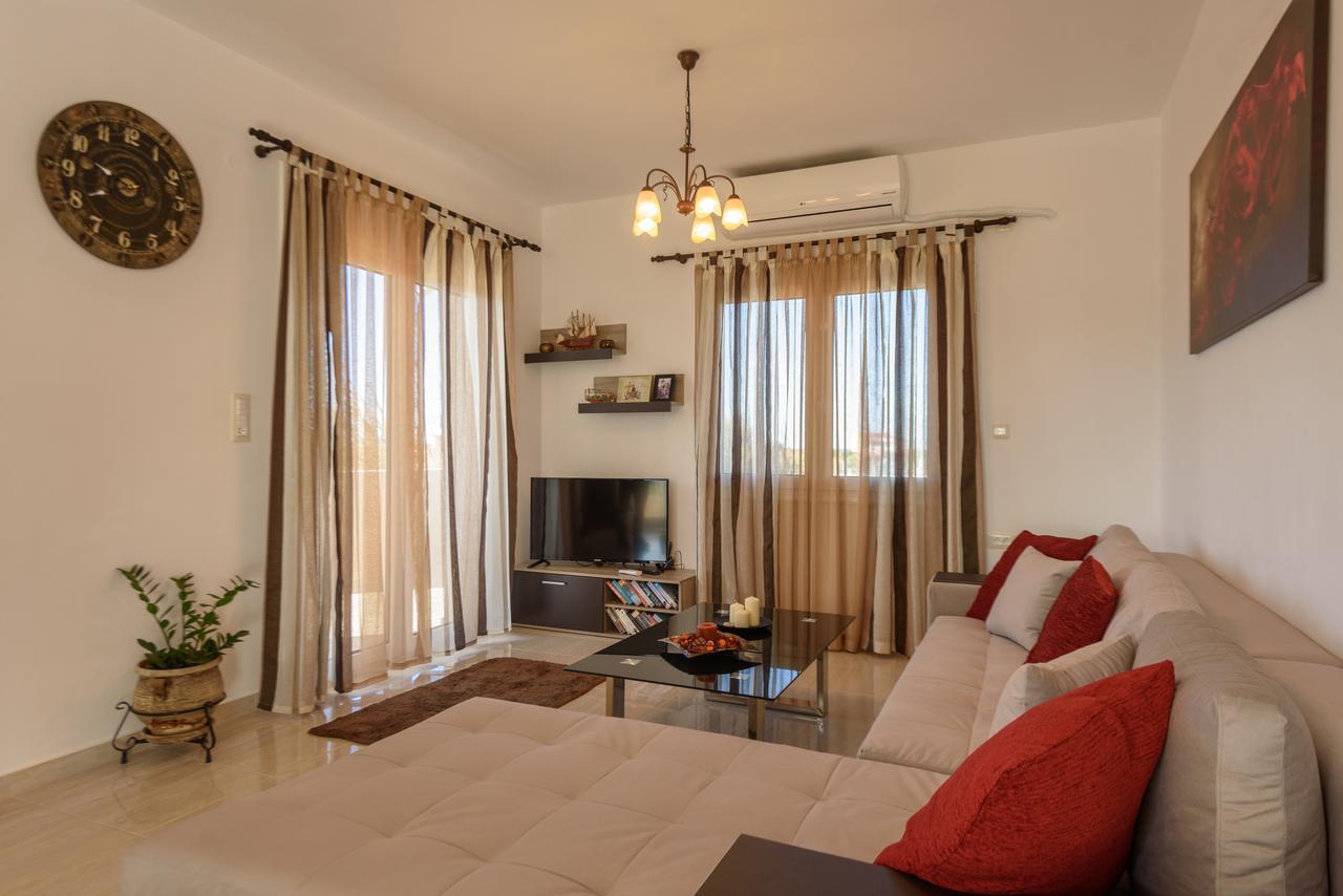 Elpidis Villa Кокинос Пиргос Екстериор снимка