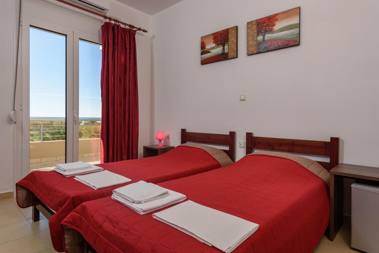 Elpidis Villa Кокинос Пиргос Екстериор снимка