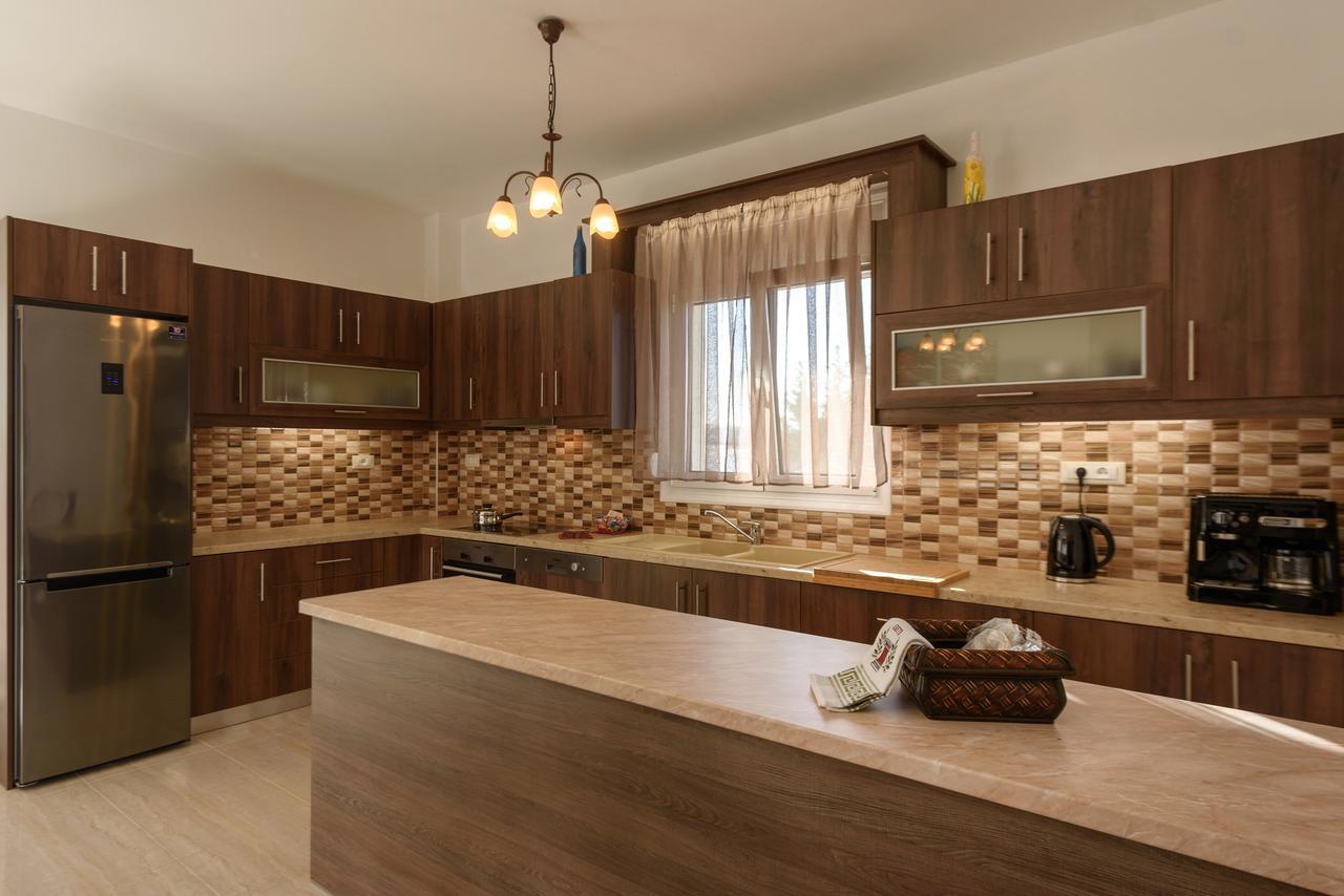 Elpidis Villa Кокинос Пиргос Екстериор снимка