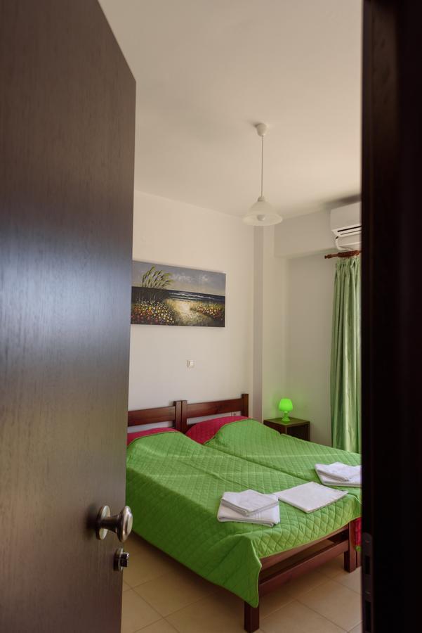 Elpidis Villa Кокинос Пиргос Екстериор снимка