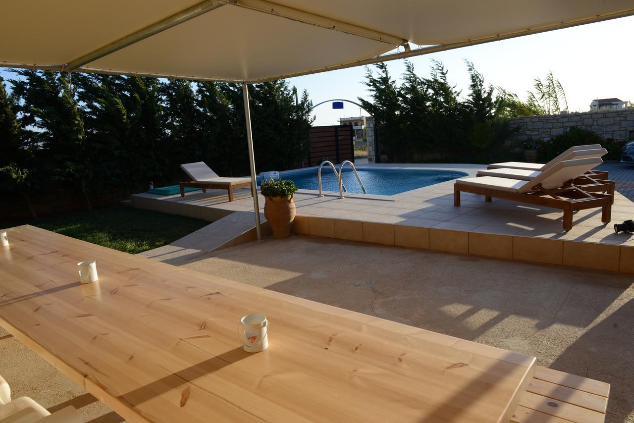 Elpidis Villa Кокинос Пиргос Екстериор снимка